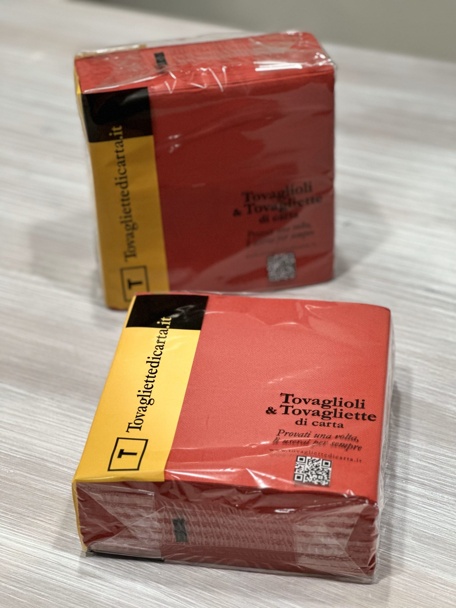 Tovaglioli Rossi di carta 2 Veli 38×38 | Scatola da 1.440 Tovaglioli - immagine 4